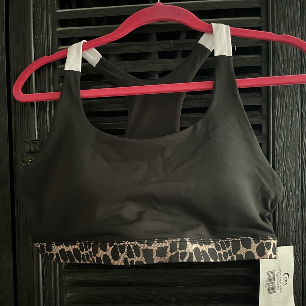ZYIA Black and Brown Patterned Light n Tight Sports Bra